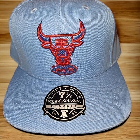 Mitchell&ness CHICAGO BULLS  FITTED Blue&Red  Hat sz 7 1/2 - Picture 2 of 3